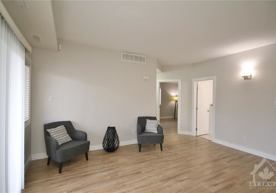 156-waterbridge-drive-ottawa-ontario-1221358