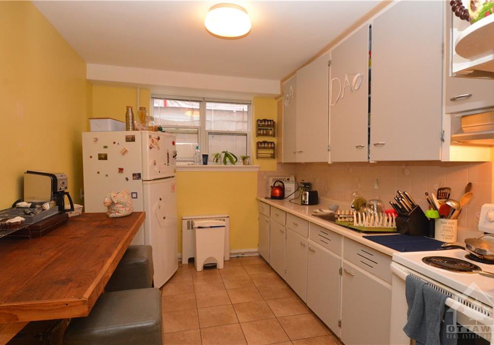 579-tweedsmuir-avenue-ottawa-ontario-1233400
