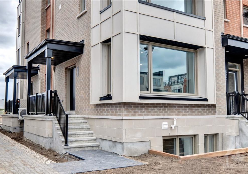 569-ozawa-private-ottawa-ontario-1240605