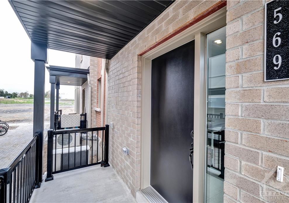 569-ozawa-private-ottawa-ontario-1240605