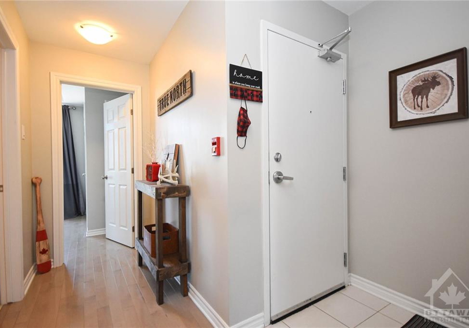 857-blackcomb-private-ottawa-ontario-1245897