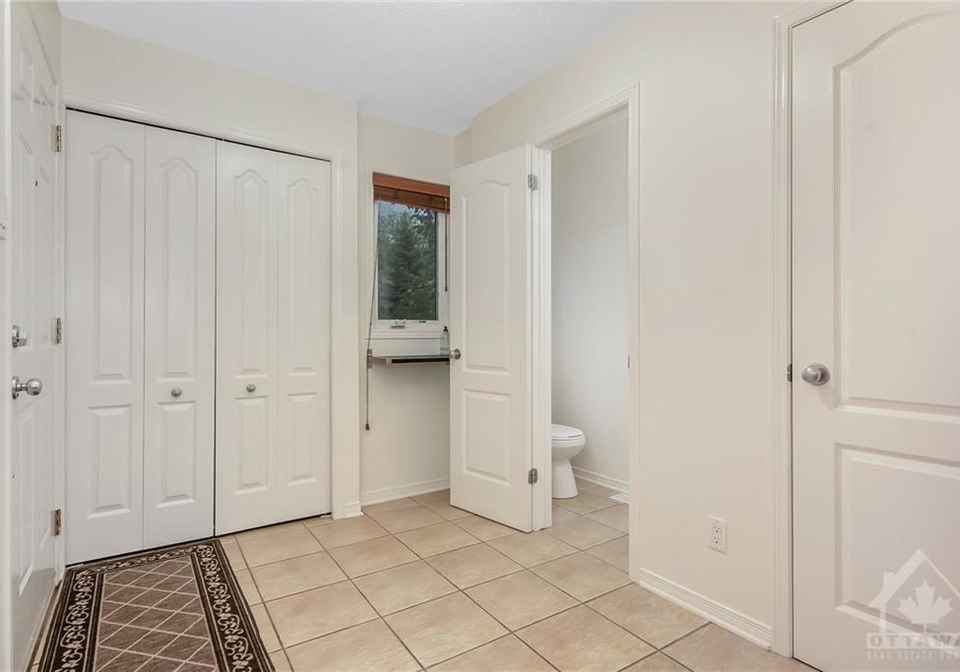 59-strathaven-private-ottawa-ontario-1248851