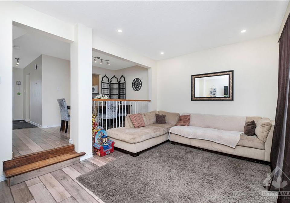 6-henfield-avenue-ottawa-ontario-1252371