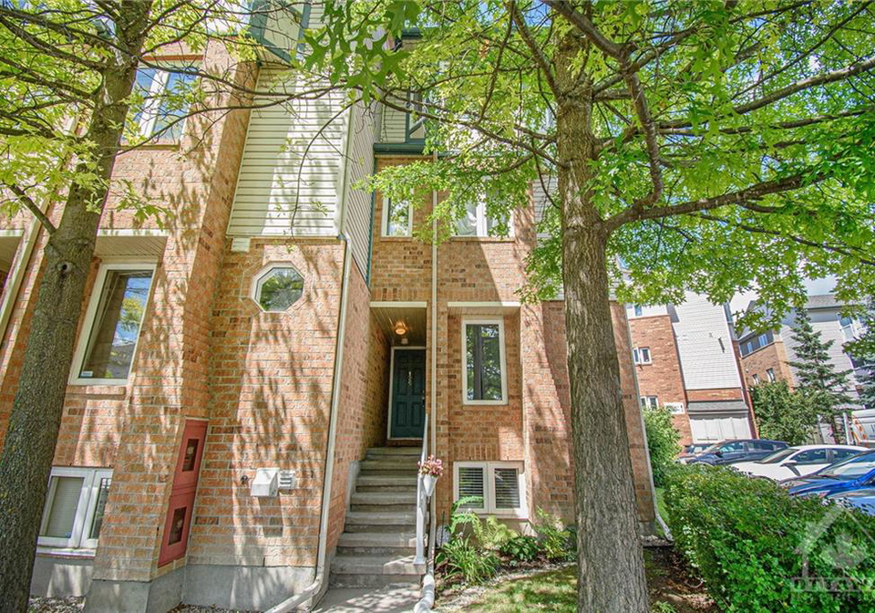 125-tall-pines-private-ottawa-ontario-1253859