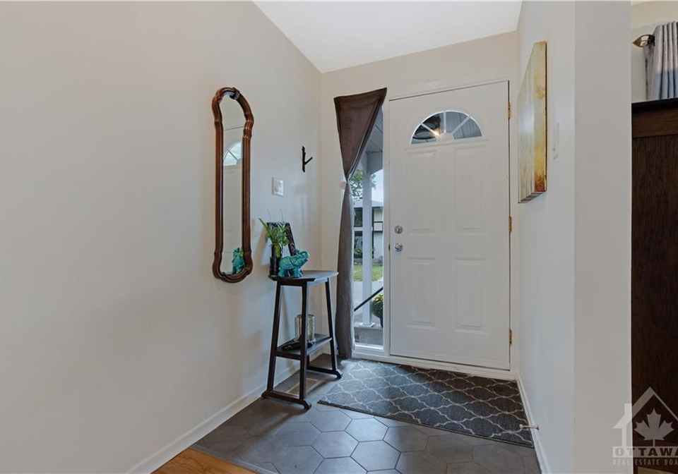 2643-don-street-ottawa-ontario-1262098