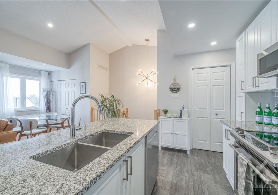 26-sternes-private-ottawa-ontario-1270964