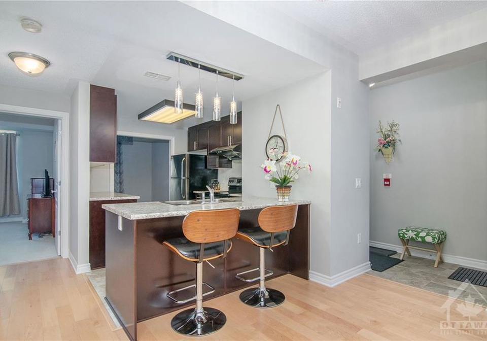 64-tipperary-private-ottawa-ontario-1275796