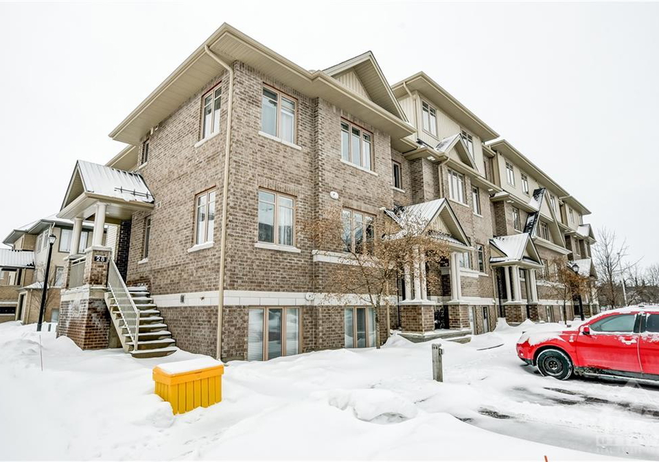 32-tadley-private-ottawa-ontario-1279321