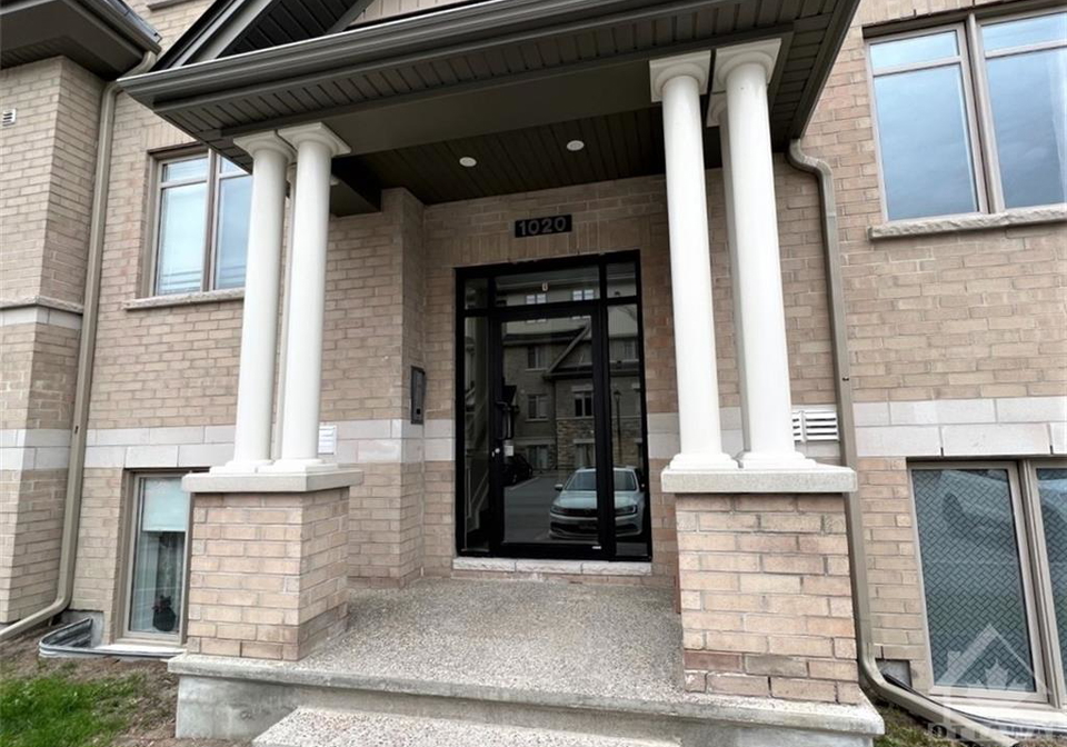 1020-beryl-private-ottawa-ontario-1287305