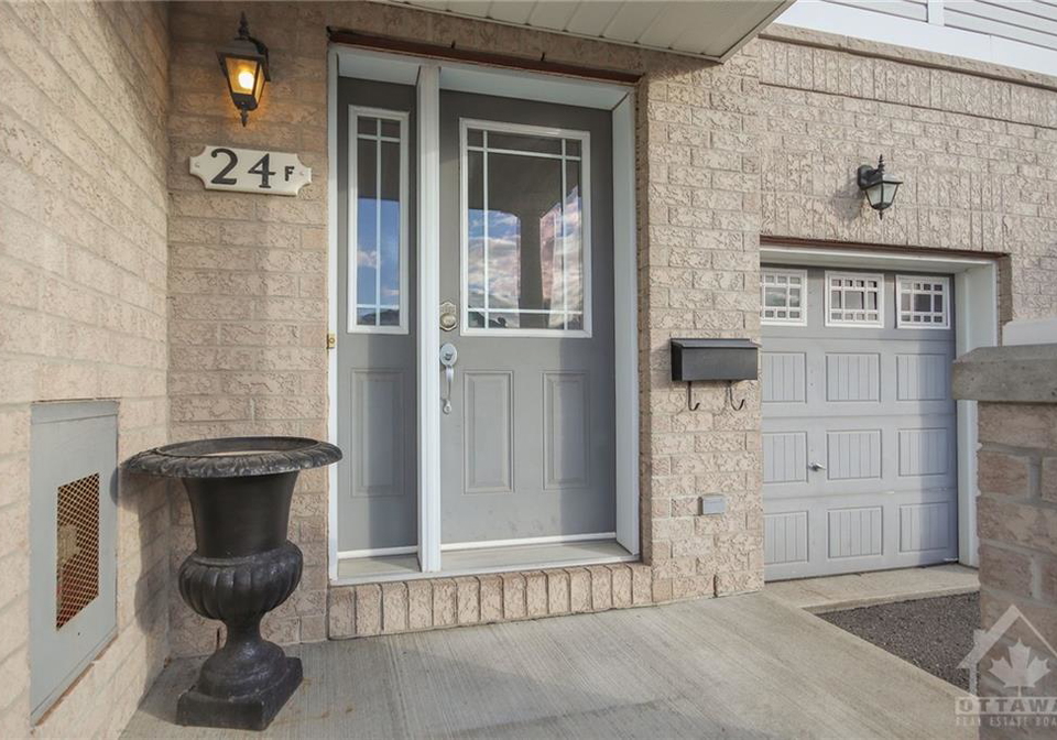 24-steel-street-ottawa-ontario-1321134