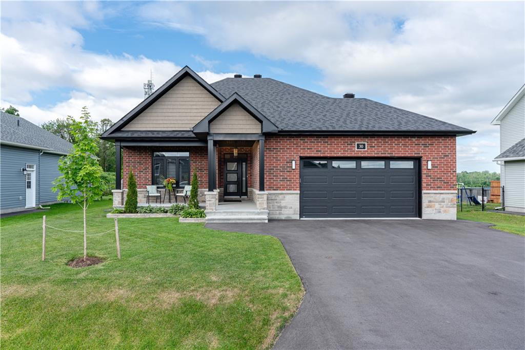 30 HILDA Street , Long Sault