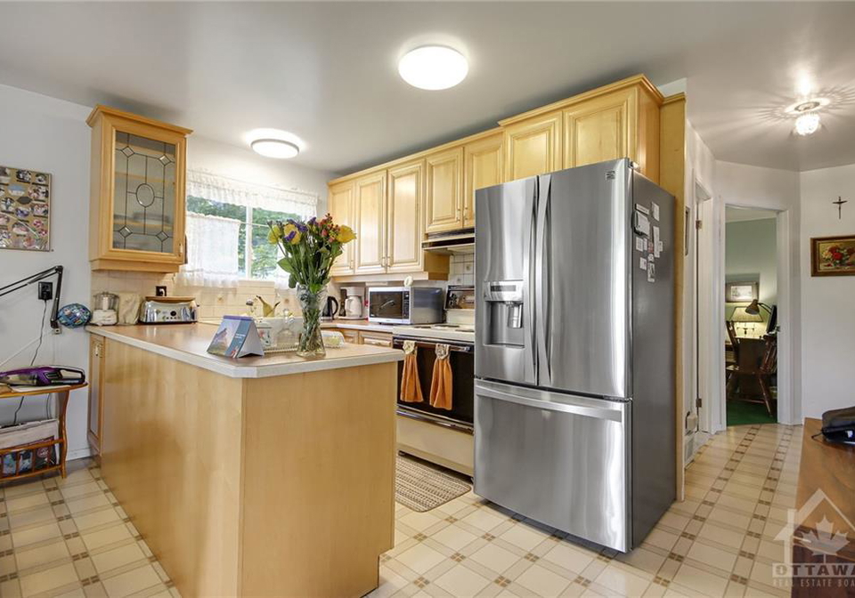 152-springhurst-avenue-ottawa-ontario-1353129