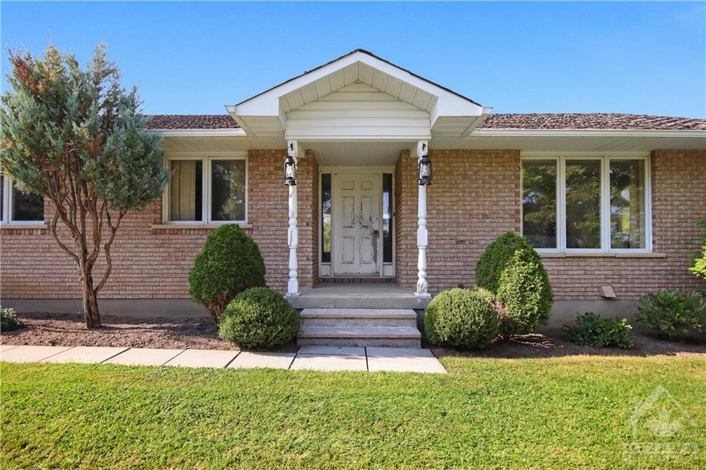 6538 MCCORDICK Road , North Gower