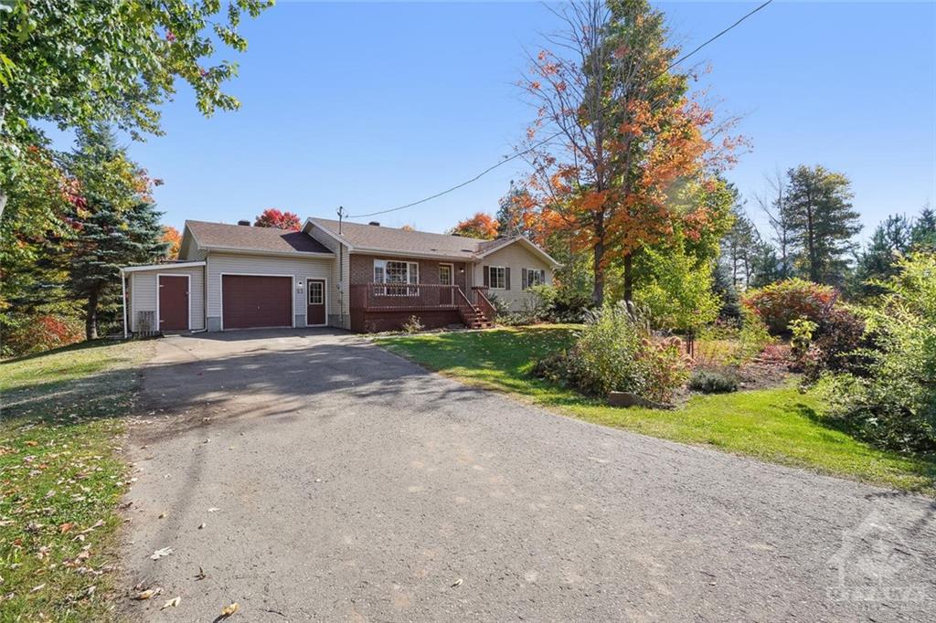 23 SILVER FOX Crescent , Winchester