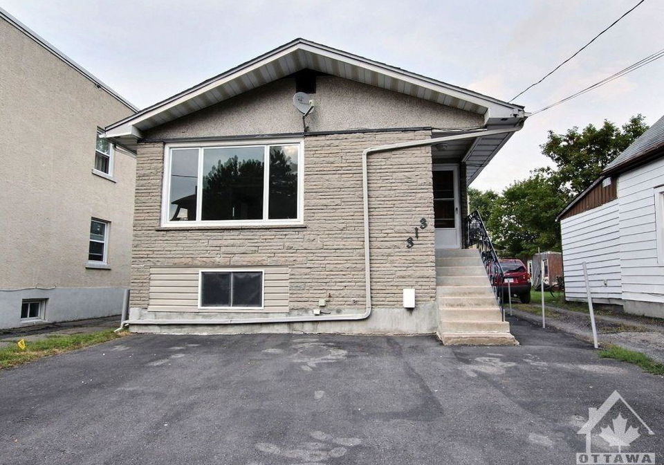313-savard-avenue-ottawa-ontario-1364360