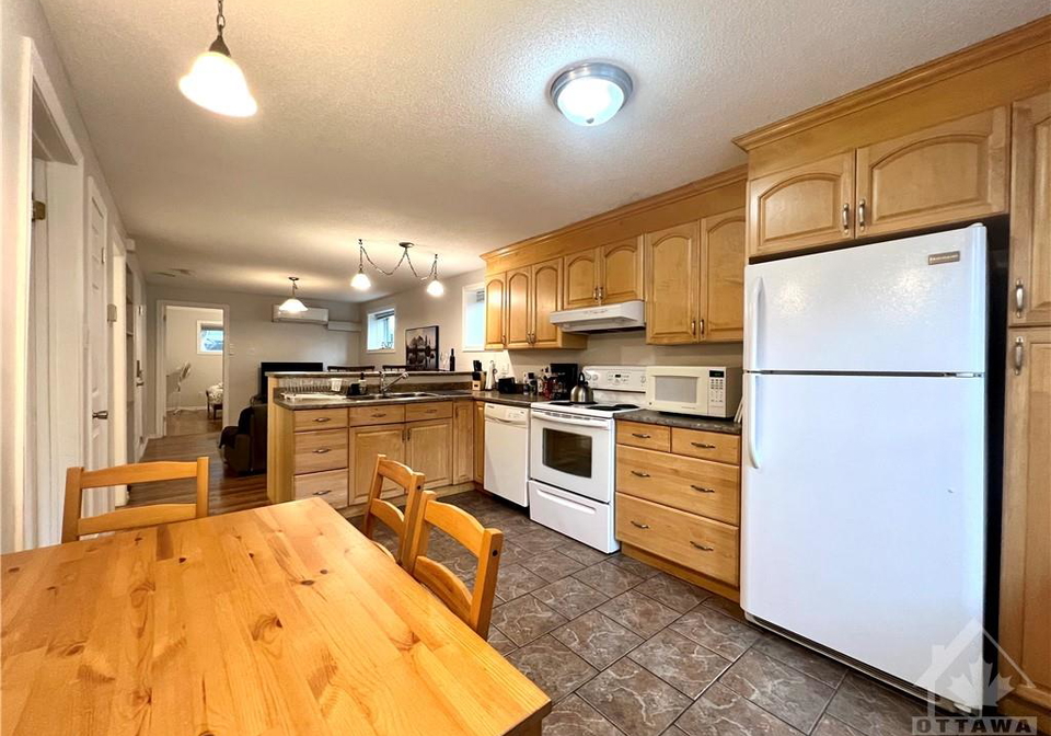 313-savard-avenue-ottawa-ontario-1364360
