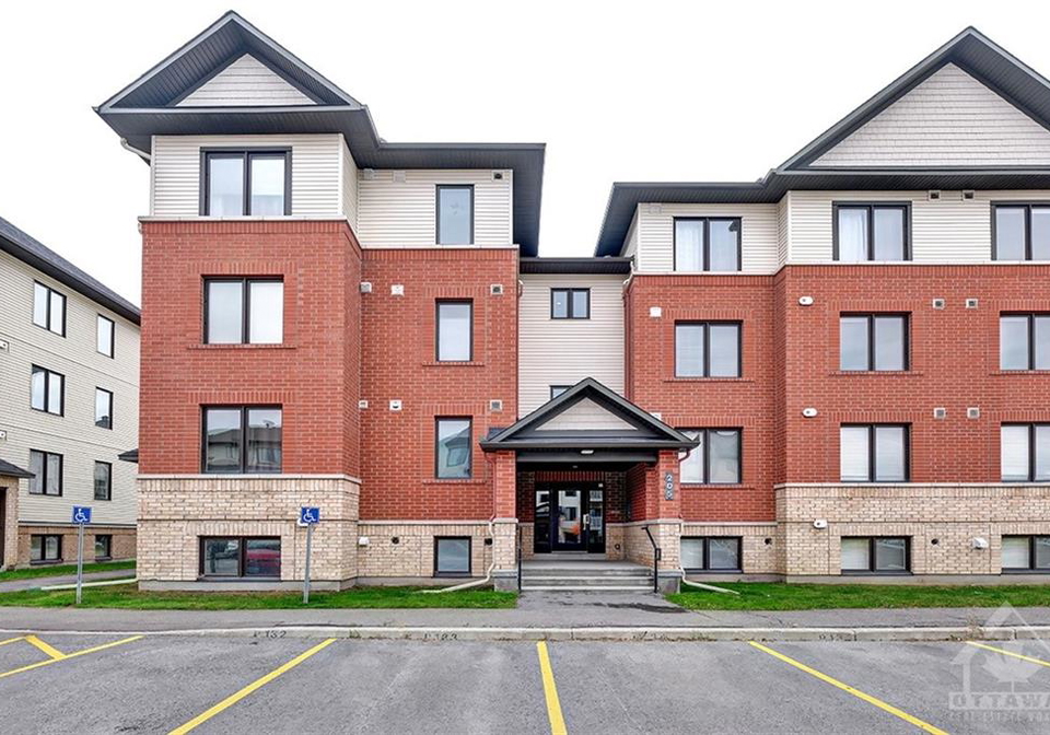 205-bluestone-private-ottawa-ontario-1366702