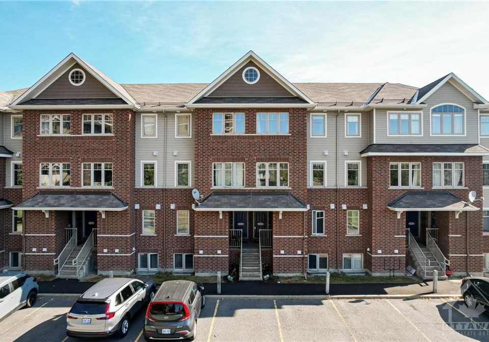 700-reardon-private-ottawa-ontario-1366822
