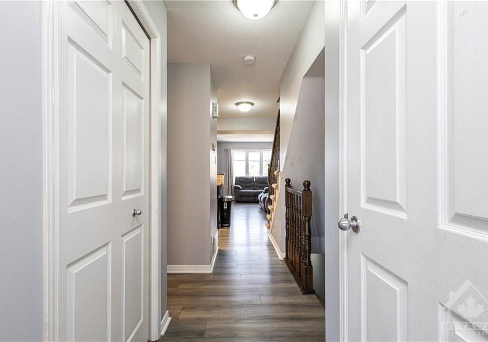 700-reardon-private-ottawa-ontario-1366822
