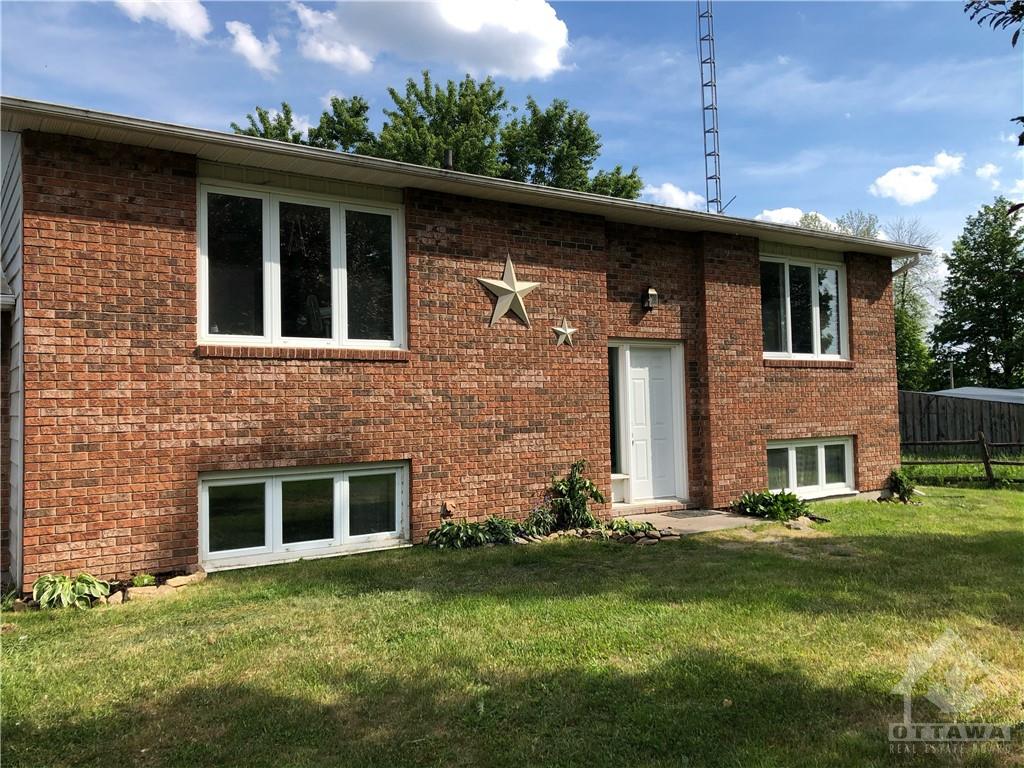 410 SLATER Road, Kemptville