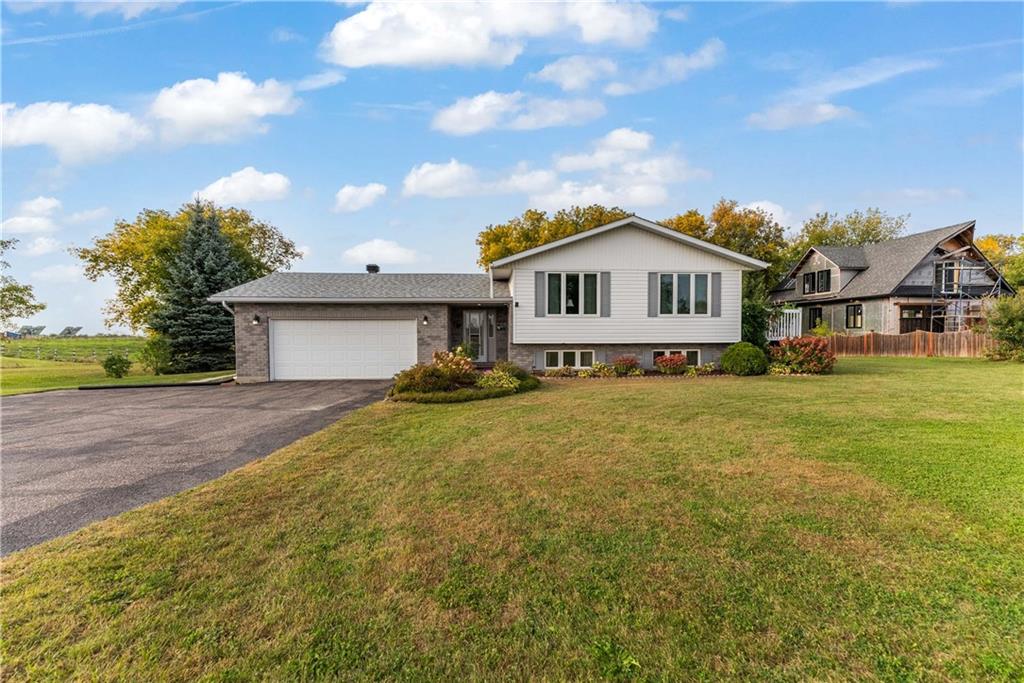 1944 BEACHBURG Road , Beachburg