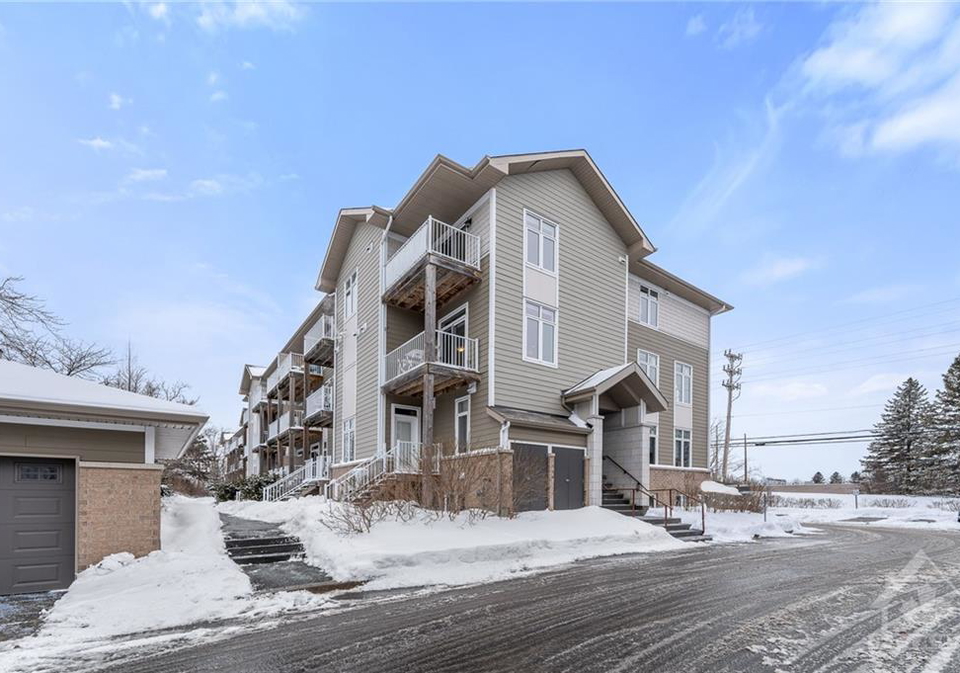 293-everest-private-ottawa-ontario-1374743