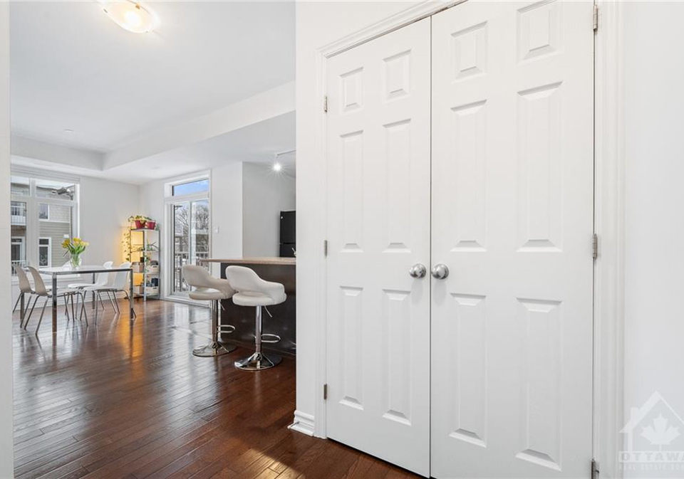 293-everest-private-ottawa-ontario-1374743
