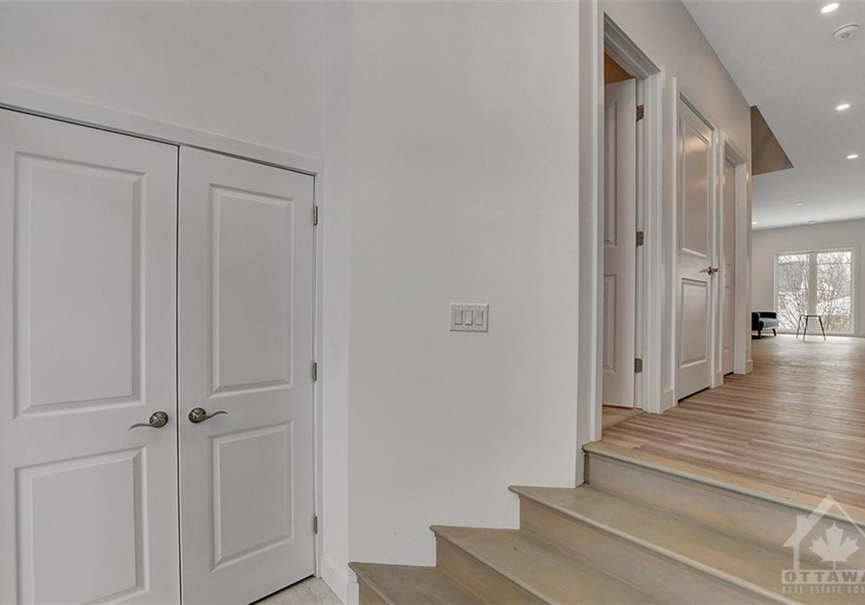 285-montfort-street-ottawa-ontario-1375606