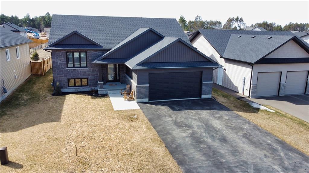 Similar Sold Properties to 10 Hoffman Street, Petawawa, HOFFMAN