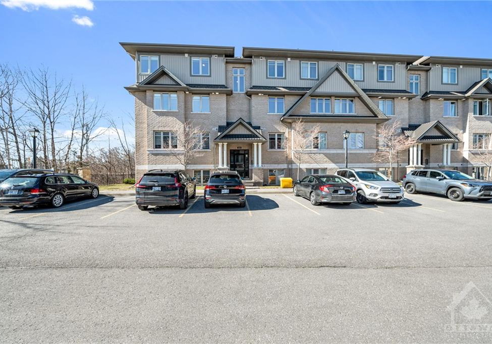 35-tadley-private-ottawa-ontario-1383843