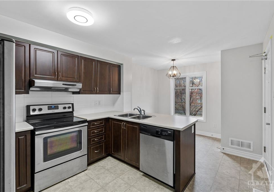 629a-chapman-mills-drive-ottawa-ontario-1386058