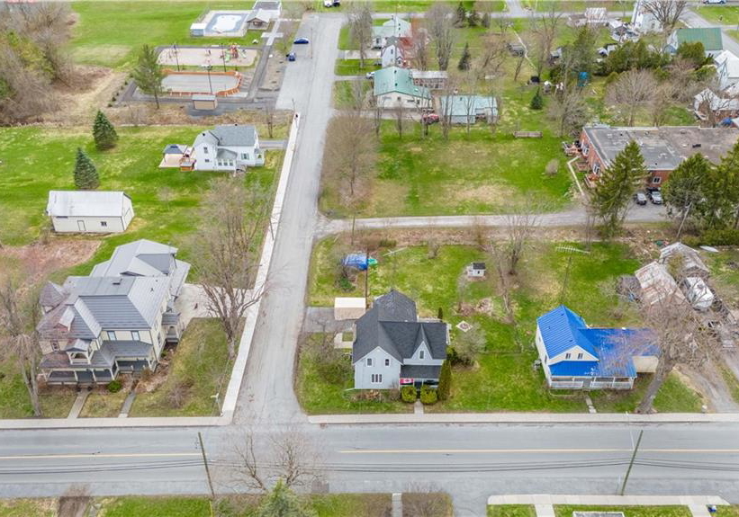 3300-main-street-avonmore-ontario-1386449
