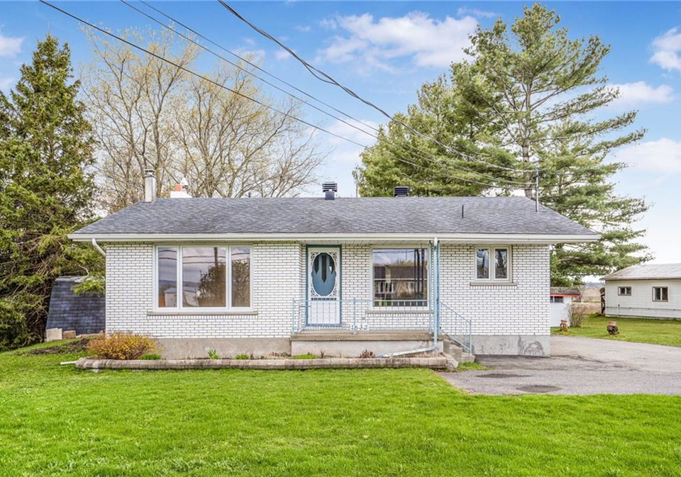 1632-county-road-4-w-lorignal-ontario-1389561