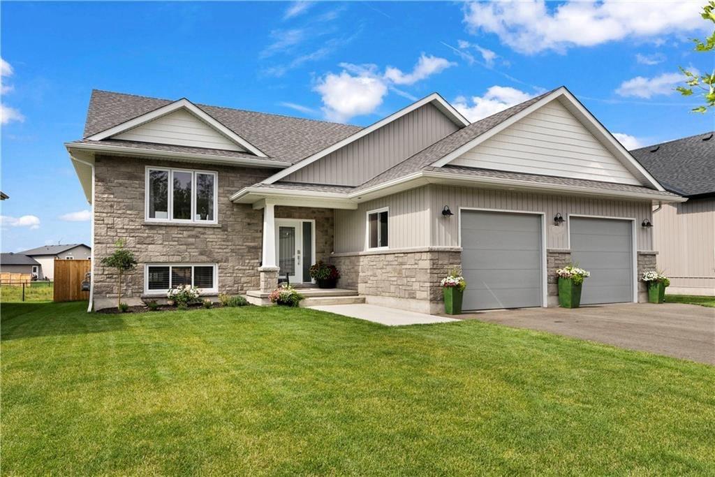 Similar Sold Properties to 10 Hoffman Street, Petawawa, HOFFMAN