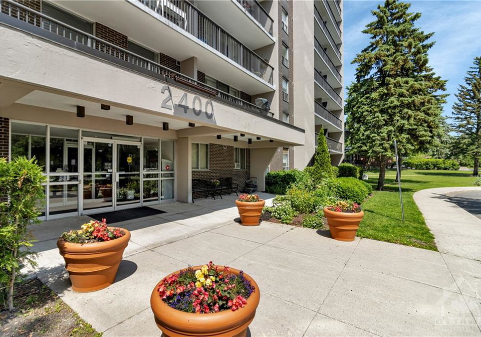 2400-virginia-drive-ottawa-ontario-1395303