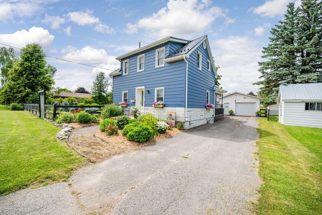 Similar Sold Properties to 93 Boulevard, Renfrew, St. Joseph's