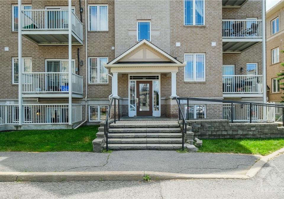 200-paseo-private-ottawa-ontario-1406461