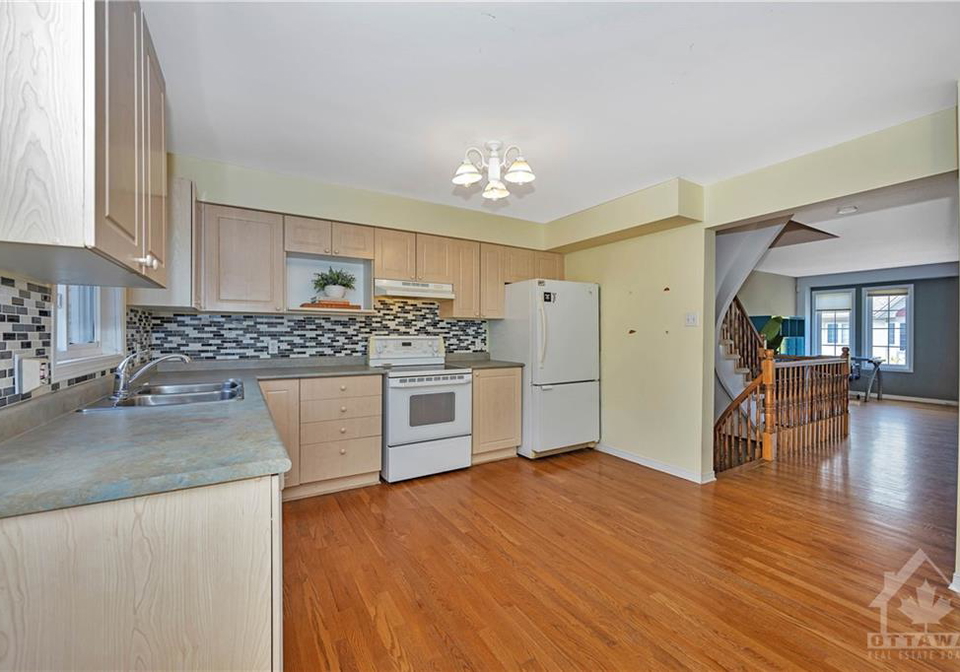 221-station-boulevard-ottawa-ontario-1407106