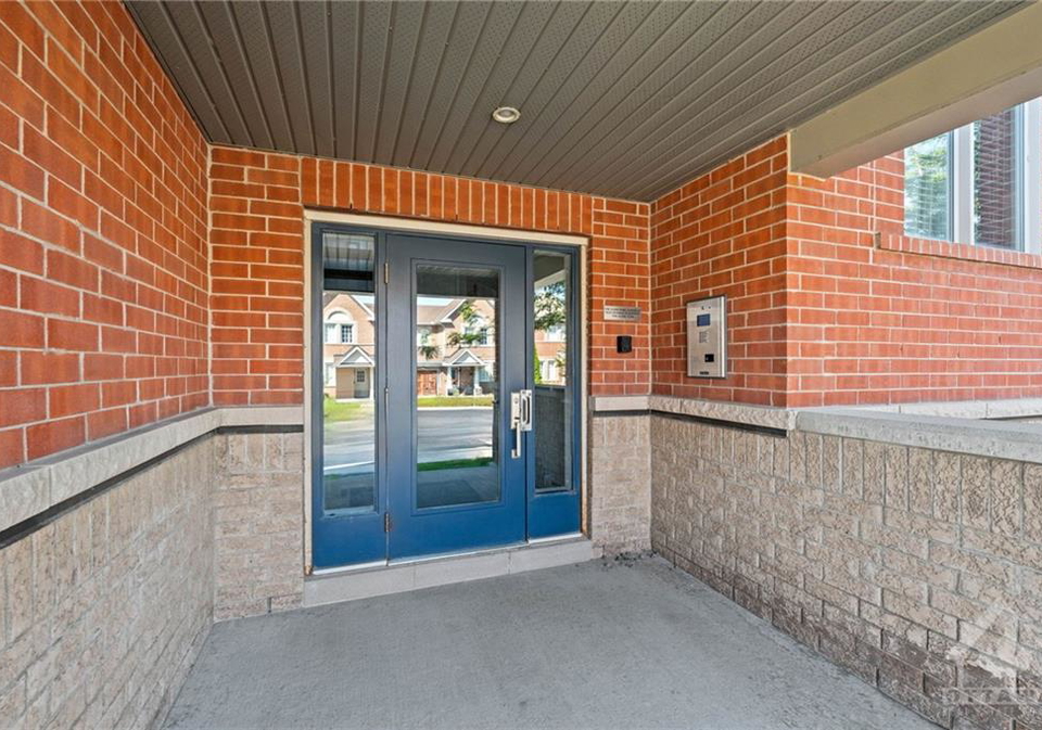 38-barnstone-drive-ottawa-ontario-1410387