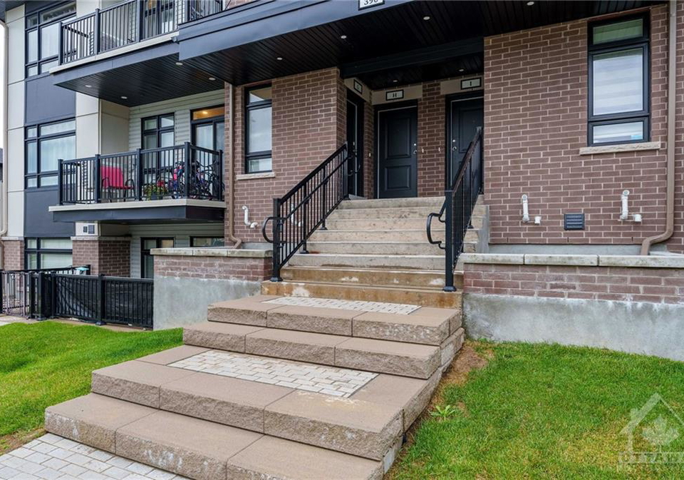 390-rolling-meadow-crescent-ottawa-ontario-1410717
