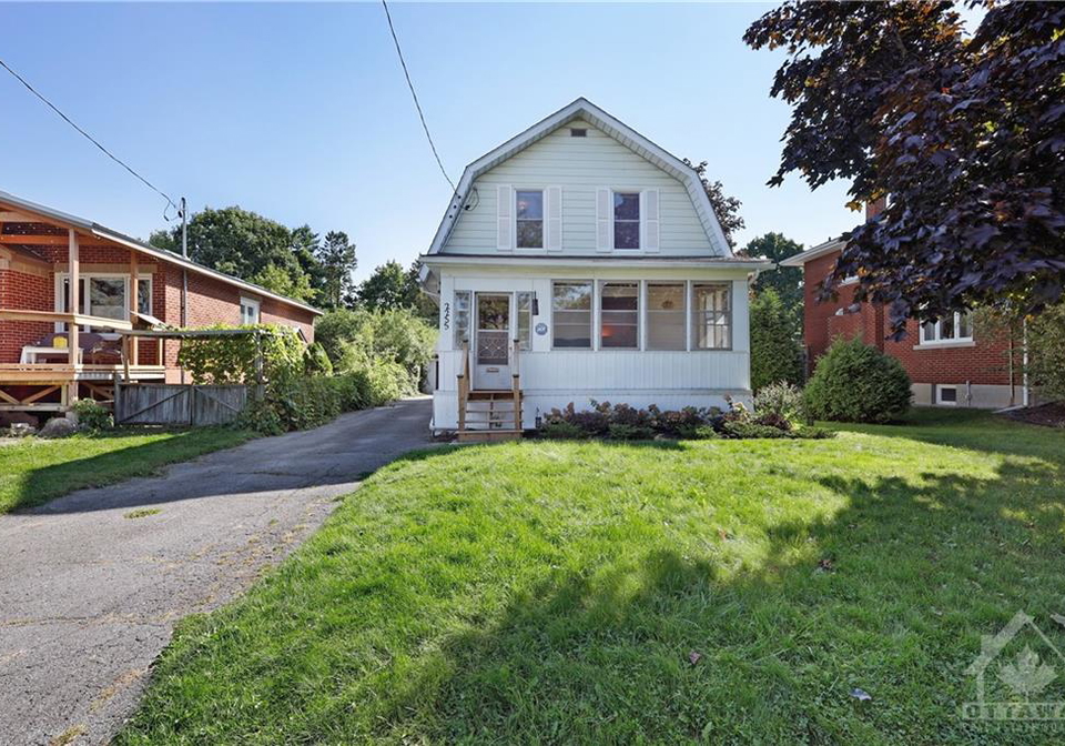 2235-webster-avenue-ottawa-ontario-1411234