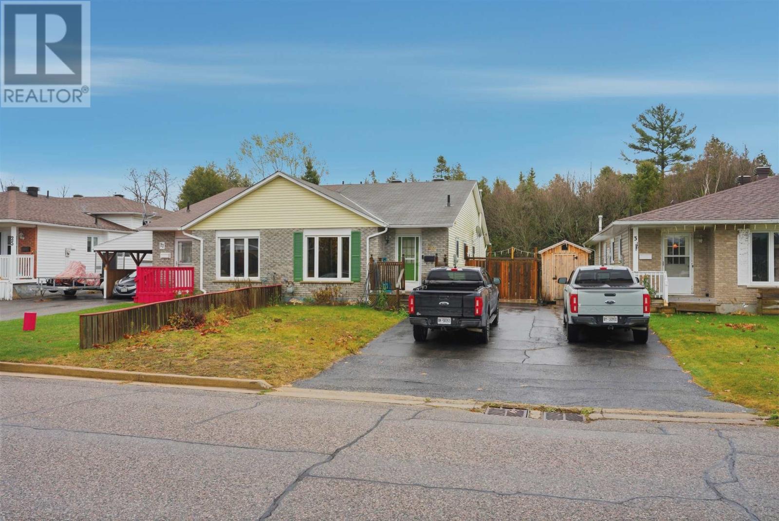29-laurier-road-elliot-lake-ontario-sm253254