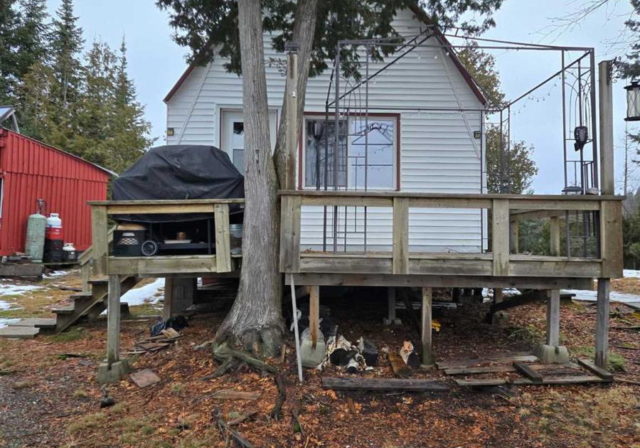 miron-lease-spruce-lake-batchewana-ontario-sm253508