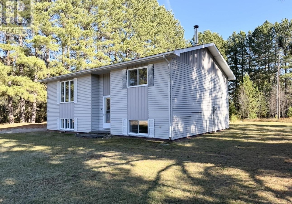 50-russell-avenue-gogama-ontario-sm260204