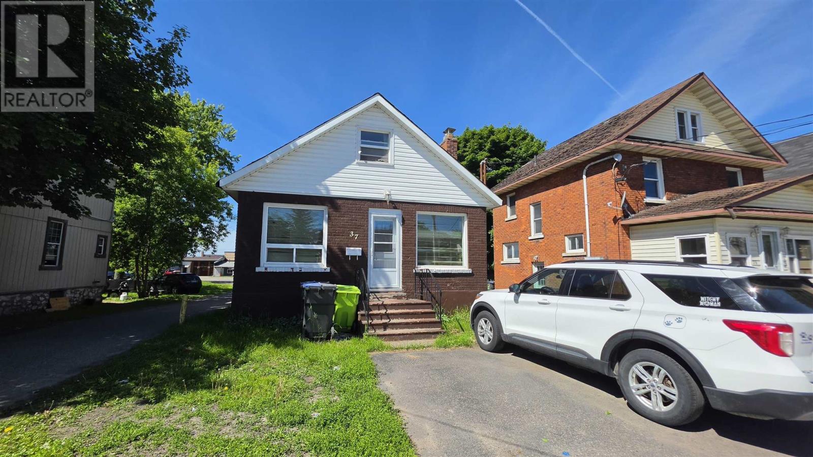 37-albert-st-e-sault-ste-marie-ontario-sm260263