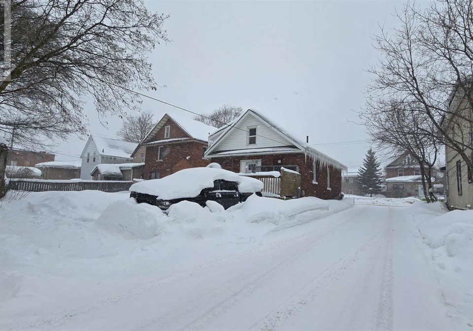 37-albert-st-e-sault-ste-marie-ontario-sm260263