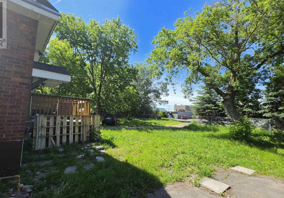 37-albert-st-e-sault-ste-marie-ontario-sm260263
