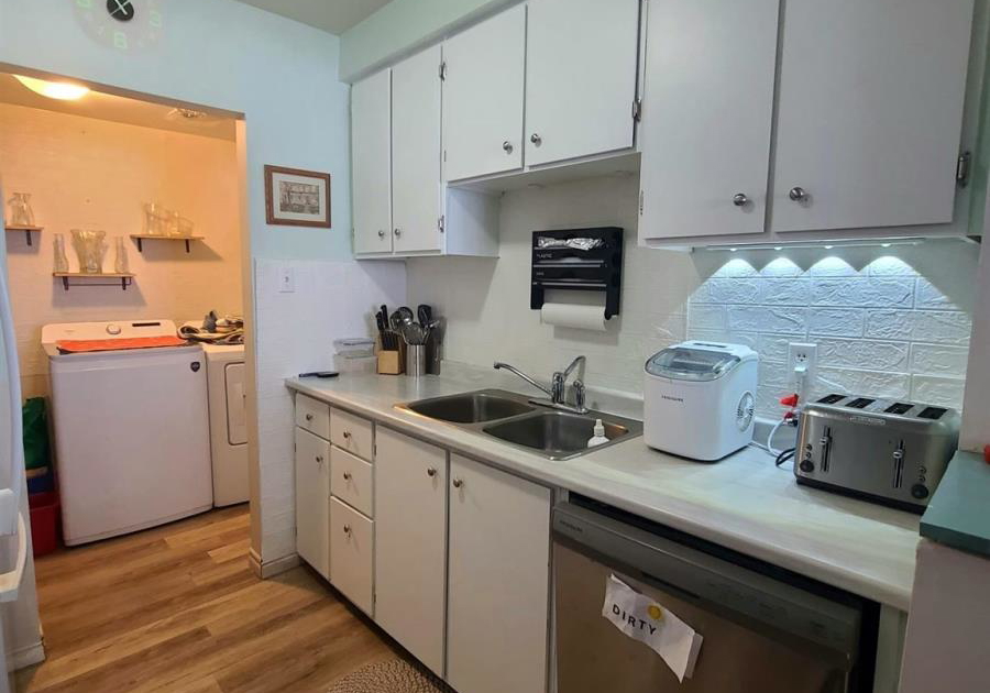 8-capital-place-elliot-lake-ontario-sm260288