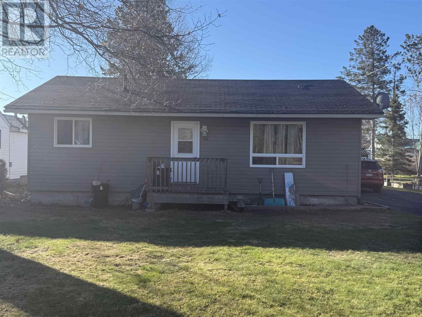 233-federation-st-thessalon-ontario-sm260318
