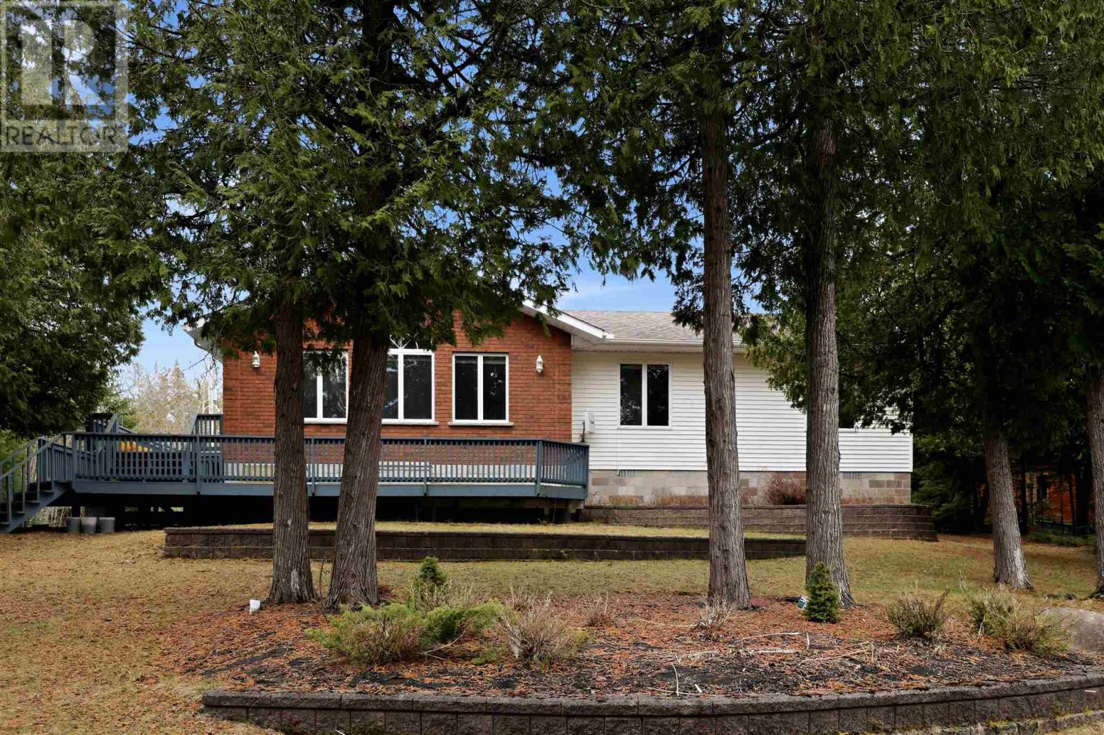 3804-hamilton-drive-hilton-beach-ontario-sm260341